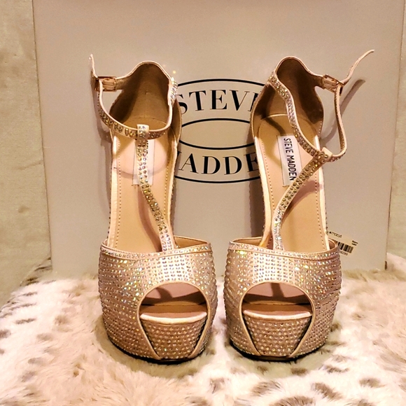 Steve Madden Champagne T-Strap Platform Sandal w/ Aurora Borealis Crysta… - Picture 5 of 7